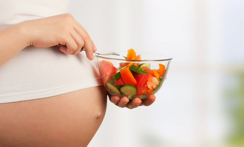Hamilelikte Anne İçin Karşılanması Gereken 9 Temel Besin
